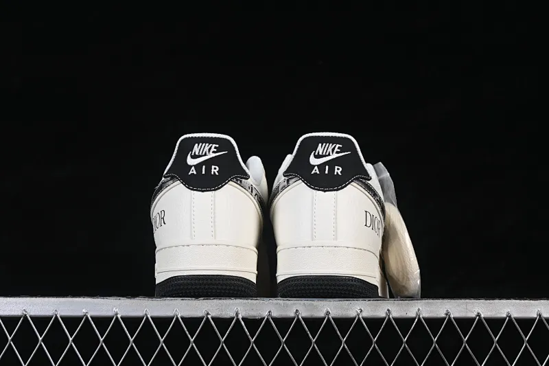 All categories Nk Air Force 1 Air Force series Nk Air Force 1 Low Air Force low-top Nike Air Force 1'07 Low joint model Air Force 1 low-top casual sneakers MM3399-811